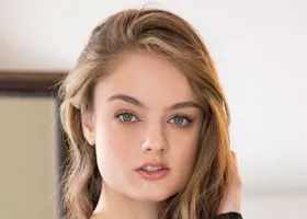 Lexie Fox