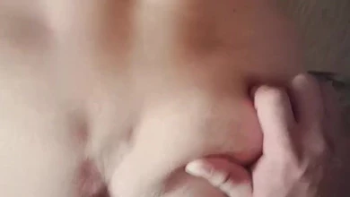 Мужик затащил молодую подпитую девку домой и там крепко выебал раком