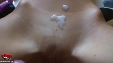 Проснулся, помылся, отпорол в рот и в жопу жену на глазах у собаки... Реальная съёмка обычного дня обычной семьи