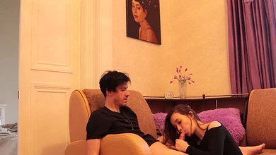 Первый опыт молодой проститутки: пришлось сосать хуй и больно трахаться раком