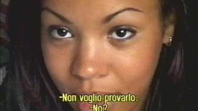 Красивая темнокожая чешка так понравилась Вудману, что он убедил её поебаться в очко