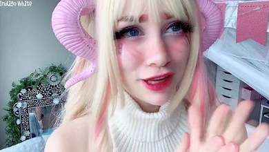 Дьявол тиранит проштрафившуюся девку-суккуба цепями и механическим хуем